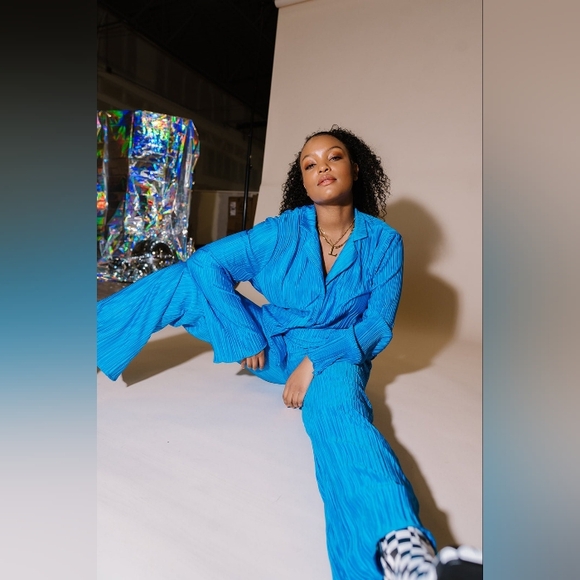 Dressed in LALA Long Sleeve Pilessè Set in Electric Blue - Picture 2 of 8